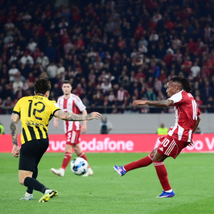 Ο Ολυμπιακός τελείωσε το ντέρμπι με την ΑΕΚ με 7/34 σέντρες