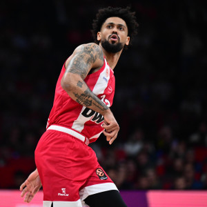 Ντόρσεϊ από... άλλο πλανήτη: 13 πόντους στην πρώτη περίοδο