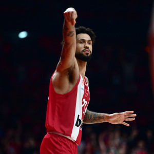 Ντόρσεϊ for three και ο Ολυμπιακός για την πρωτιά