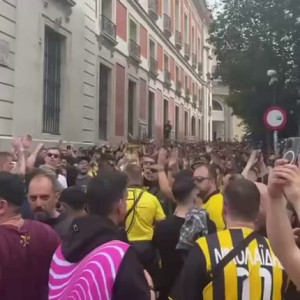 «Κιτρίνισε» η Μαδρίτη - «Ζεσταίνονται» ενόψει του αγώνα οι οπαδοί της ΑΕΚ (video)