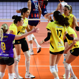 Η ΑΕΚ έκανε την ανατροπή κόντρα στον Πανιώνιο Betsson και προκρίθηκε στους ημιτελικούς