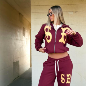 Αυτή είναι η ποδοσφαιρίστρια που «απειλεί» να πάρει το στέμα της πιο όμορφης στον κόσμο από τη Λέμαν