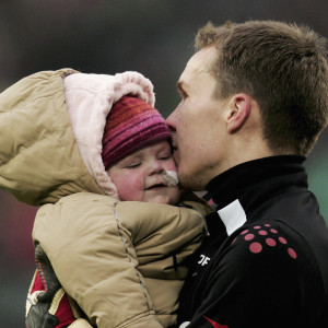 Είπε ψέματα στη γυναίκα του ότι πάει στην προπόνηση - Η τραγική ιστορία του παίκτη που αυτοκτόνησε πέφτοντας στις ράγες του τρένου