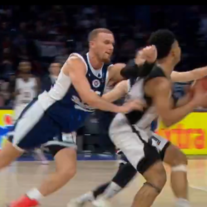 Σύρραξη μεταξύ παικτών στο Μπαχτσεσεχίρ-Μπεσίκτας: Ηρθαν στα χέρια! (video)