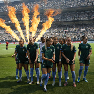 Ο ποδοσφαιρικός αγώνας γυναικών που παρακολούθησαν τριπλάσιοι οπαδοί απ’ όσους μαζεύουν οι αρένες του NBA