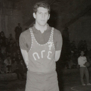 Το «αντίο» της ΕΟΚ και των ομάδων στον «Aυτοκράτορα» Βασίλη Γκούμα