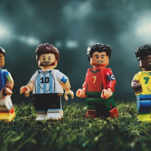 Πώς η LEGO έφερε επανάσταση και μας έκανε να ξεχάσουμε ό,τι ξέραμε για τις διαφημίσεις πριν το Μουντιάλ