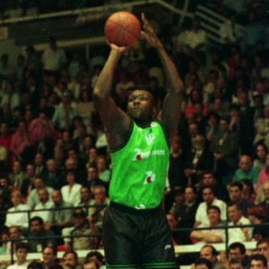 Ο Παναθηναϊκός απάντησε στο «ευχαριστώ» της Μπανταλόνα με το ιστορικό σουτ του Κορνίλιους Τόμσον