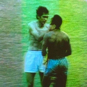 «Εχω τη φανέλα του, είναι άπλυτη ακόμα» - Οταν ο Λουτσέσκου συναντήθηκε με τον Πελέ