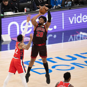 Γιαμπουσέλε: «Ελπίζω να συνεχίσω στους Μπουλς για πολλά χρόνια»