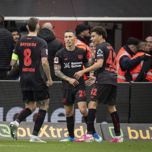 Η Λεβερκούζεν «διέλυσε» με εξάρα τη Βόλφσμπουργκ - Ασύλληπτη ανατροπή και αγκαλιά με τη «σαλατιέρα» η Μπάγερν