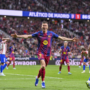 Ο Λεβαντόφσκι συνεχίζει να γράφει ιστορία στην Μπαρτσελόνα - Ξεπέρασε σε γκολ τον μυθικό Στόιτσκοφ