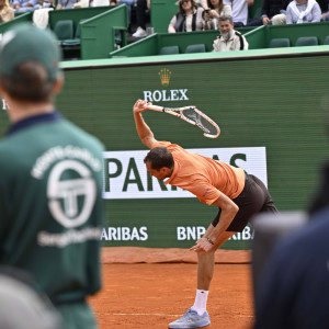 Μεγάλο κάζο για Μεντβέντεφ - Δεν «σταύρωσε» ούτε game κόντρα στον Μπερετίνι και τα έσπασε όλα (video)