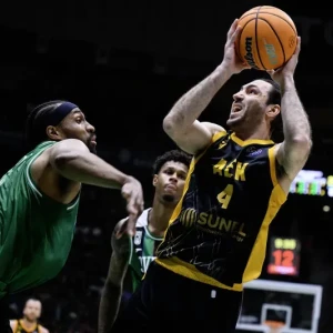 Κάκωση ο Κατσίβελης, τράβηγμα ο Χαραλαμπόπουλος στην ΑΕΚ