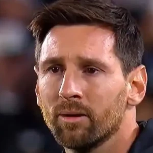 Η στιγμή που «λύγισε» ο Μέσι - Τα δάκρυα για το τελευταίο (;) παιχνίδι με την Αργεντινή