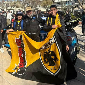 Αποθεώθηκε από τους φίλους της ΑΕΚ ο Μάριος Ηλιόπουλος στην Ελασσόνα (photos)