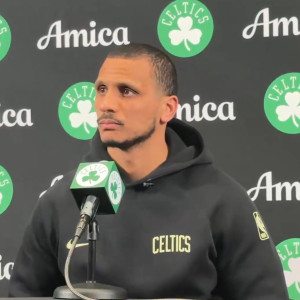 «Το πιο ηλίθιο απ' όλα»: Προπονητής του ΝΒΑ τα... πήρε με τα βραβεία της λίγκας