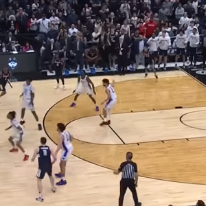 Το Κονέκτικατ με ασύλληπτο buzzer-beater πέταξε εκτός F4 το Ντιουκ και περιμένει το Ιλινόις του Στογιάκοβιτς