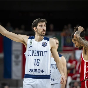 Προσεχώς επιστροφή στη Μπανταλόνα με το... βλέμμα στην ΑΕΚ