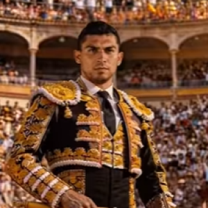 Με... ταυρομάχο Πινέδα η προαναγγελία της ΑΕΚ για το ματς με τη Ράγιο (video)