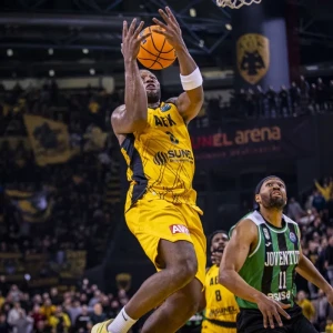 Επιστροφή στη δράση για Γκρέι - Η 12άδα της ΑΕΚ κόντρα στη Μπανταλόνα