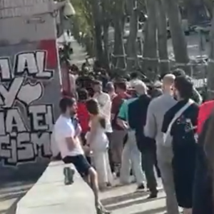 Χαμός στα εκδοτήρια της Ράγιο ενόψει ΑΕΚ: Τεράστιες ουρές για ένα «μαγικό» χαρτάκι (video)