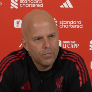 Ξεκάθαρος ο Σλοτ: «Όσο περίεργο κι αν ακούγεται νιώθω τη στήριξη της διοίκησης και του κόσμου»