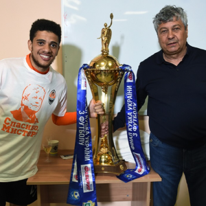 Το σπαρακτικό αντί του Τάισον στον Μιρτσέα Λουτσέσκου: «Σε ευχαριστώ για όλα πατέρα, σ΄ αγαπώ»