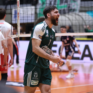 Κυρίαρχος ο Παναθηναϊκός, «σκούπισε» με 3-0 τον Ολυμπιακό και είναι στον τελικό