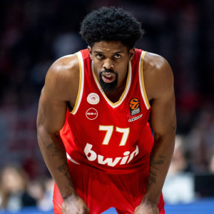 Χωρίς ΜακΚίσικ η δωδεκάδα του Ολυμπιακού με Βαλένθια