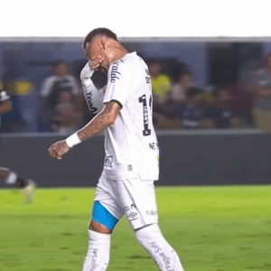 Ο Νεϊμάρ το έκανε ξανά - Προσποιήθηκε... τραυματισμό για να πάει στα γενέθλια της αδερφής του