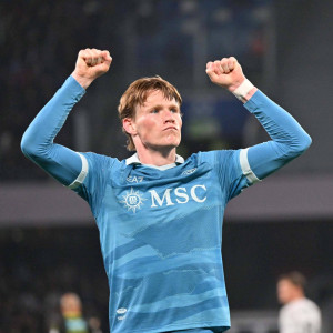 Η απόλυτη αποθέωση από τον γιο του Μαραντόνα στον ΜακΤόμινεϊ: «Αν ο Ντιέγκο ήταν Θεός, ο Σκοτ είναι ο Ιησούς»