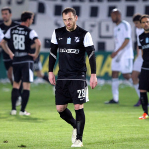 Νέα προσφυγή Μπούρμπου κατά του ΟΦΗ: «Να αποβληθεί από τον τελικό κυπέλλου»