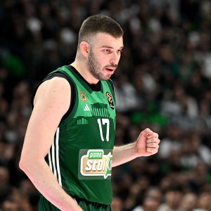 Ο Ρογκαβόπουλος απάντησε στην... έπαρση του Μοντέρο: «Θα το δούμε!» (video)