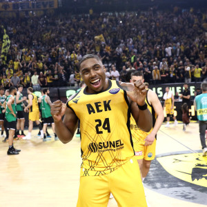 Ο Φρανκ Μπάρτλεϊ στο Athletiko: «Αυτό σκεφτόμουν στο τρίποντο - Είμαστε εδώ για να πάρουμε το BCL»