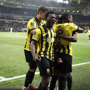 Η ΑΕΚ άγγιξε το όνειρο και φεύγει με το κεφάλι ψηλά!