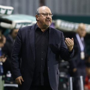 Μπενίτεθ: «Το πρώτο γκολ που δεχτήκαμε τα χάλασε όλα»