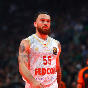 Τζέιμς για Σλούκα: «Δεν είναι πιο γρήγορος από εμένα...»