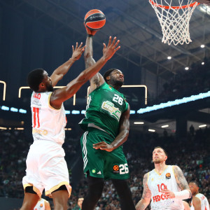 Ο Χουάντσο «άνοιξε» το γήπεδο κι ο Λεσόρ κάρφωσε θεαματικά στο καλάθι της Μονακό (video)