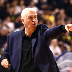 Ο Σάκοτα «νίκησε» την ίωση και θα βρεθεί στον πάγο της ΑΕΚ στον... τελικό με Μπανταλόνα