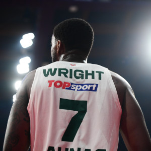 Παιχνίδι καριέρας από τον Μόουζες Ράιτ απέναντι στην Παρί