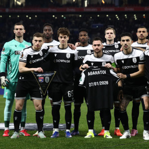 Με μαύρα περιβραχιόνια ο ΠΑΟΚ στον τελικό του Κυπέλλου Ελλάδας Betsson