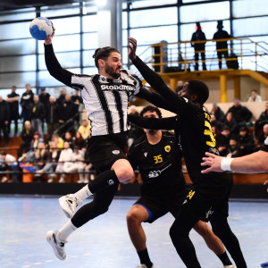 Η ώρα και το κανάλι της μάχης ΑΕΚ-ΠΑΟΚ στον πρώτο ημιτελικό της Handball Premier