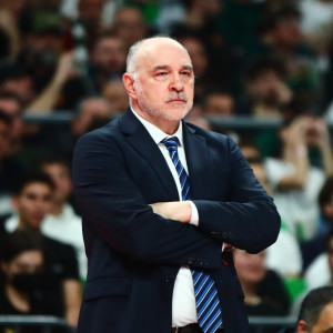 Οι οδηγίες του Λάσο στους παίκτες της Εφές: «Δεν υπάρχει κανείς άλλος στον κόσμο, μόνο ο Κέντρικ Ναν!»