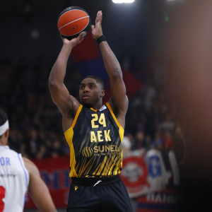 Μπάρτλεϊ... at the buzzer για την ΑΕΚ κόντρα στον Πανιώνιο (video)