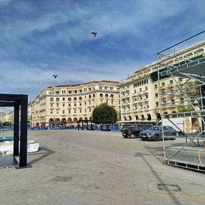 Η πλατεία Αριστοτέλους, η Τούμπα και η Θεσσαλονίκη ετοιμάζονται για τα 100 χρόνια ΠΑΟΚ