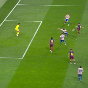 Ακυρώνεται μέσω VAR το γκολ του Φερράν Τόρες (video)