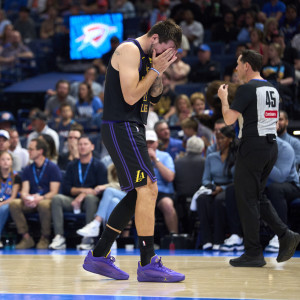 Ο Ντόντσιτς επιστρέφει στο Λος Άντζελες - Δύσκολο να προλάβει τη σειρά με τους Ρόκετς