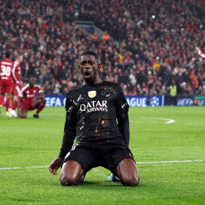 Ο Ντεμπελέ χόρεψε στη βροχή, η Παρί «άλωσε» το Anfield και πέρασε στα ημιτελικά του Champions League