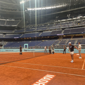 Μπέλιγχαμ και Κουρτουά έπαιξαν τένις στο Μπερναμπέου με... διαιτητή τον Φλορεντίνο Πέρεθ (video)